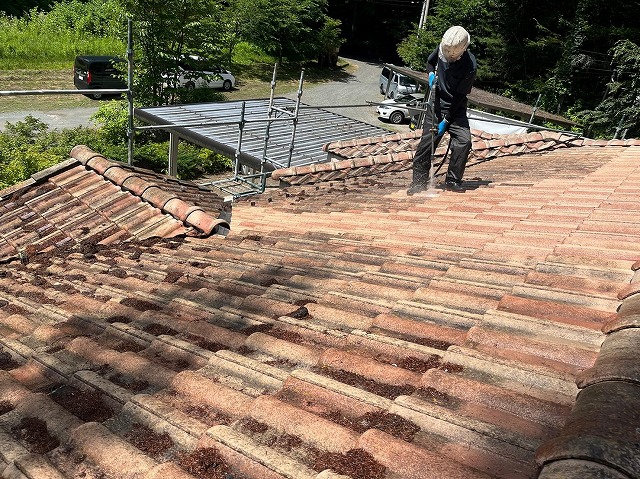 鳴沢村　屋根塗装工事